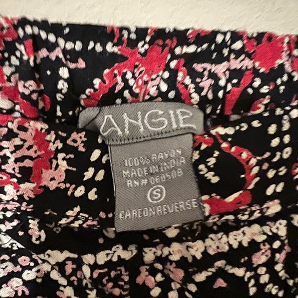 Women’s Bundle Floral/Patterned Rompers - Picture 11 of 12